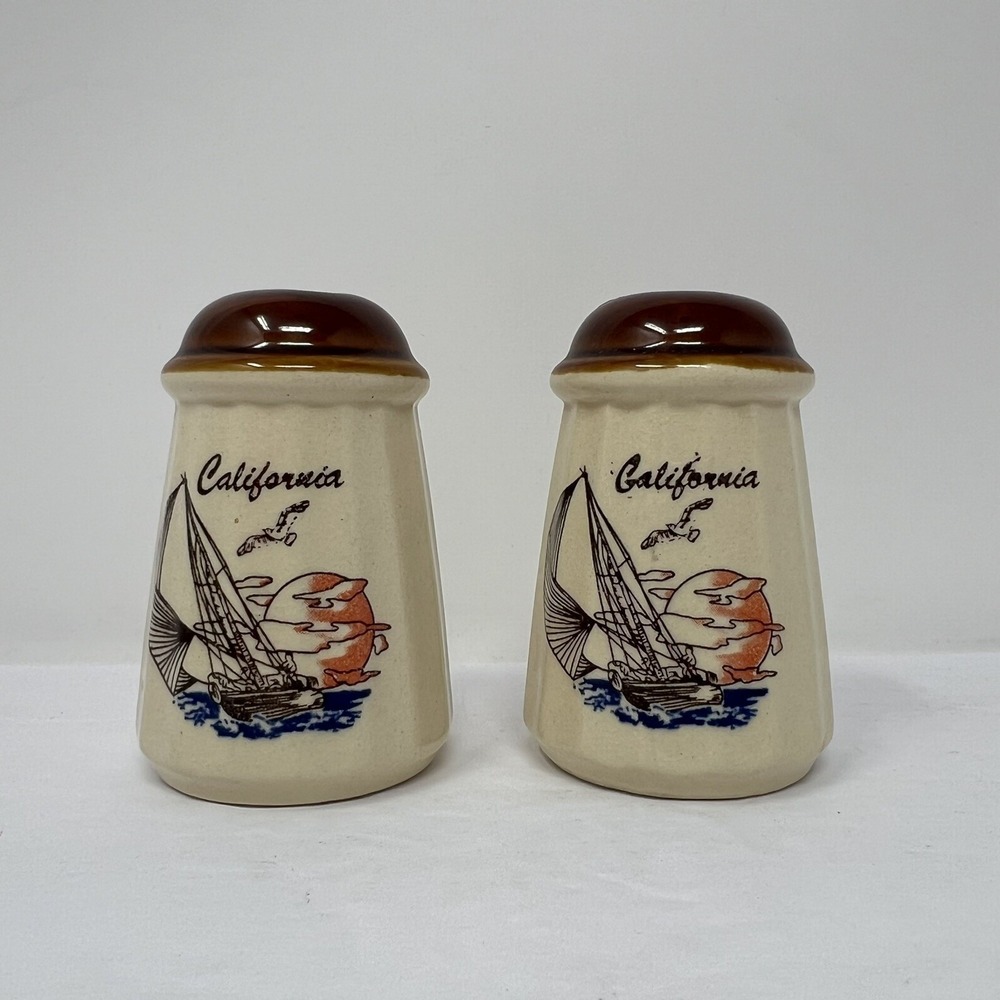 Vintage California Pottery Ceramic Salt n Pepper Shakers 3"